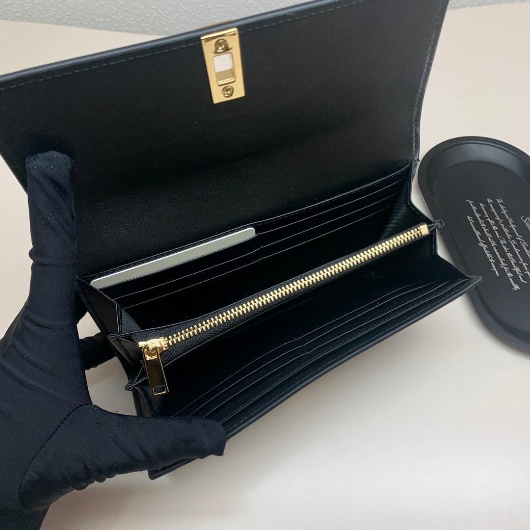 セリーヌ ブラック 長財布 レザー 二つ折り財布