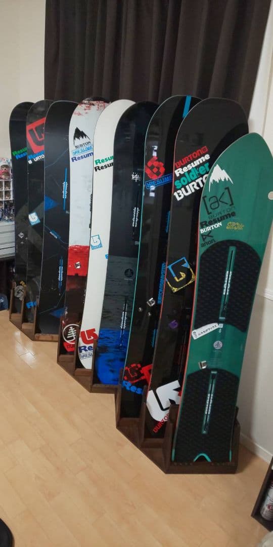 スノーボードディスプレイスタンドラック　３本用　右側用　カラーウォルナット