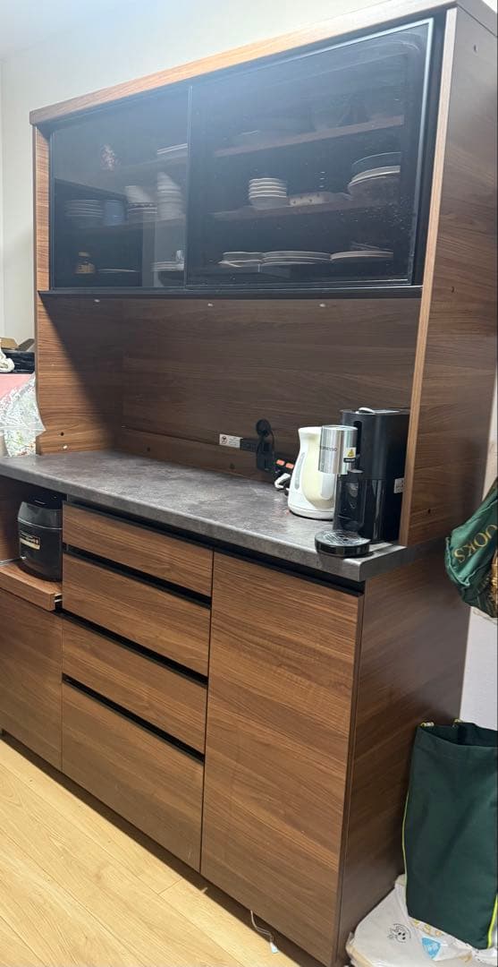 Pamouna 食器棚 引き戸タイプ