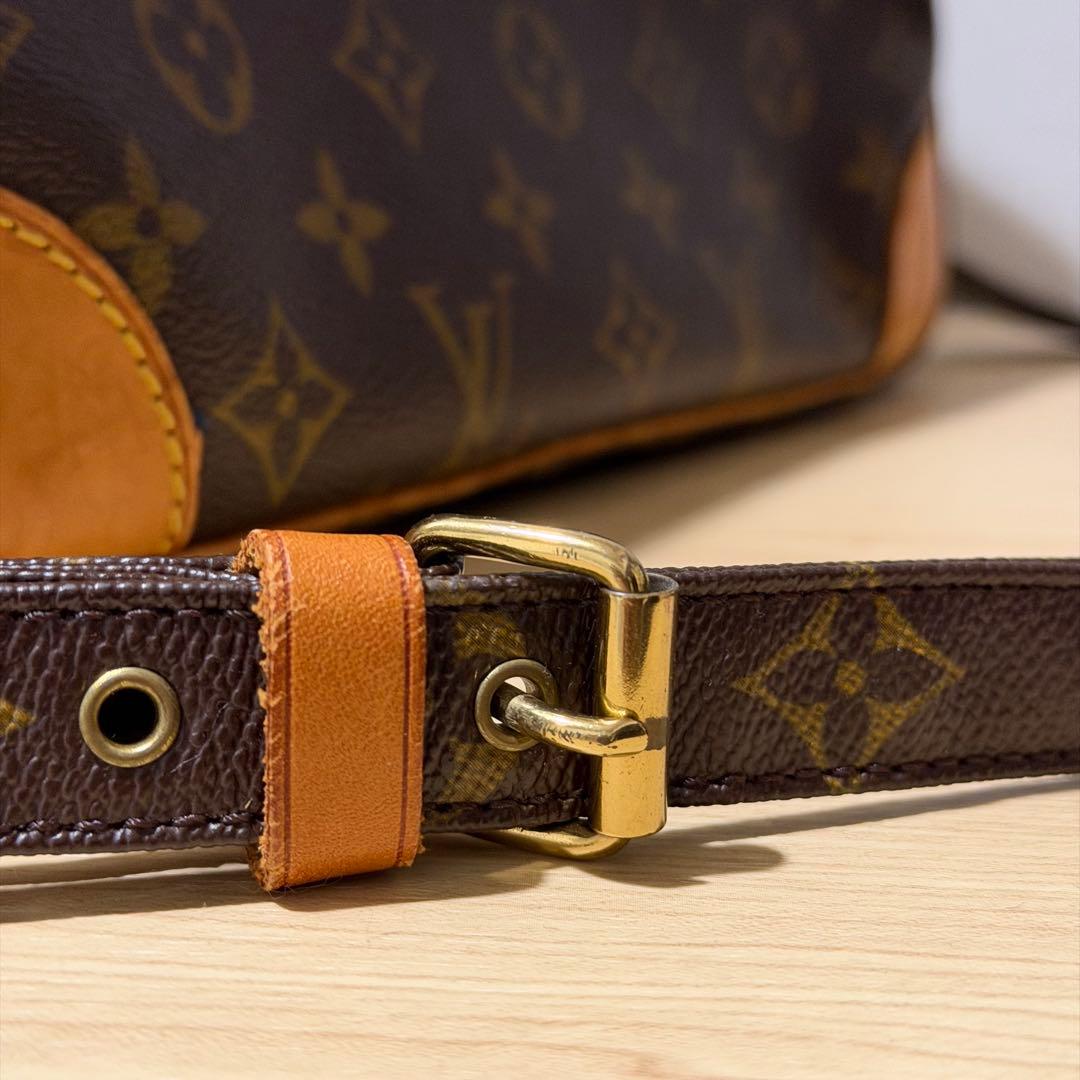 状態良好 ルイヴィトン モノグラム ナイル ショルダーバッグ