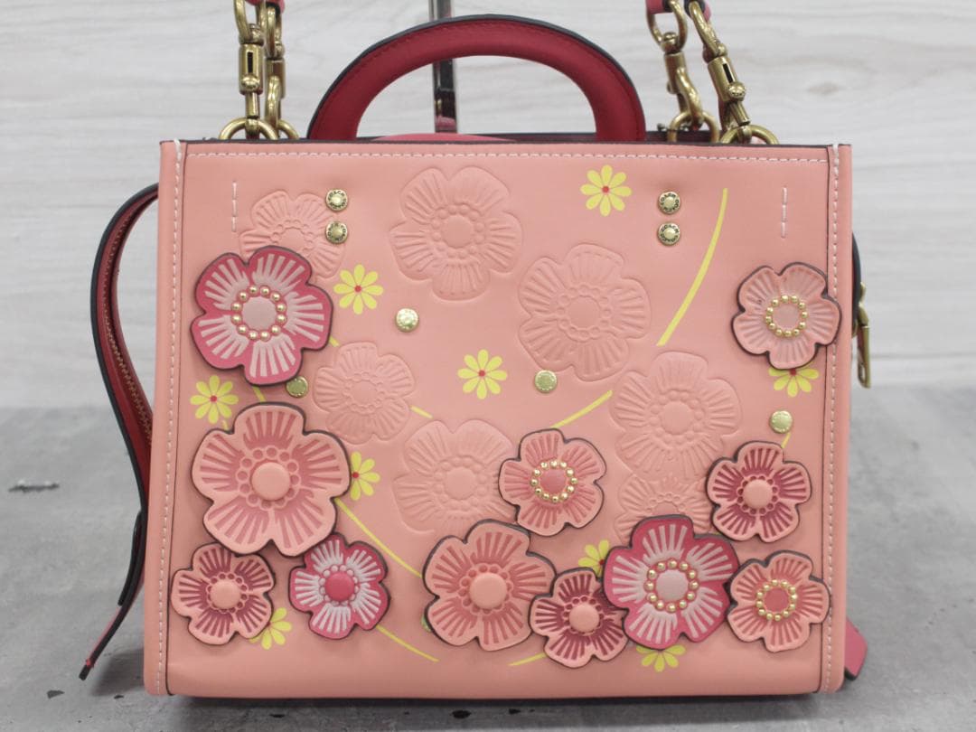 ■完売品極美品 コーチ C8510 ローグ バッグ25 ティーローズ レザー