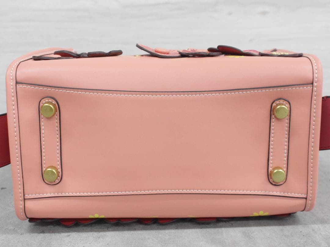 ■完売品極美品 コーチ C8510 ローグ バッグ25 ティーローズ レザー