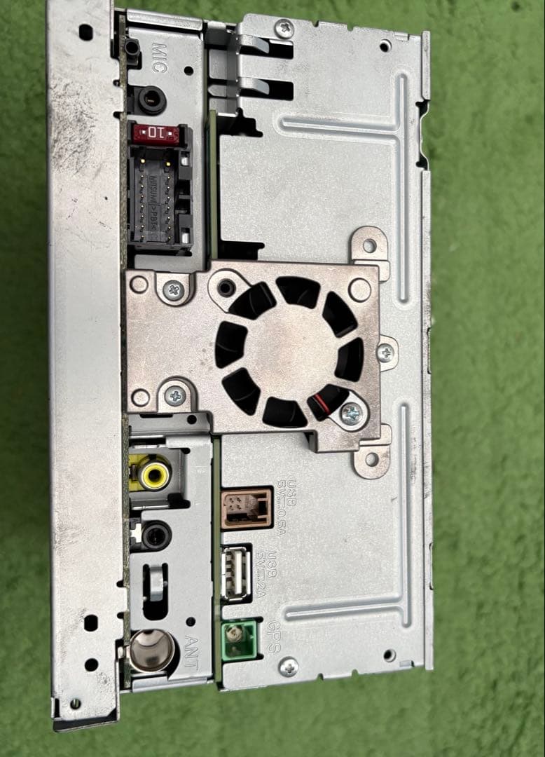 AVIC-RZ011 カーナビゲーションシステム