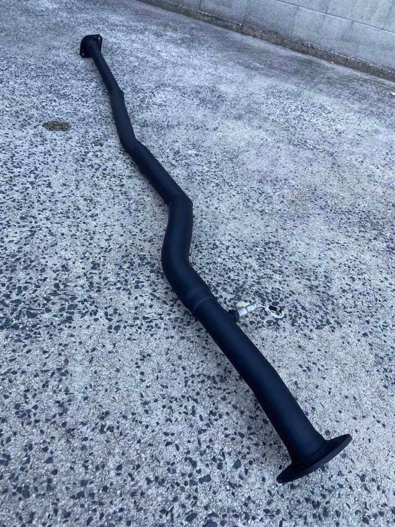 210系クラウン ワンオフ中間ストレートマフラー カスタムパーツ フルストレート