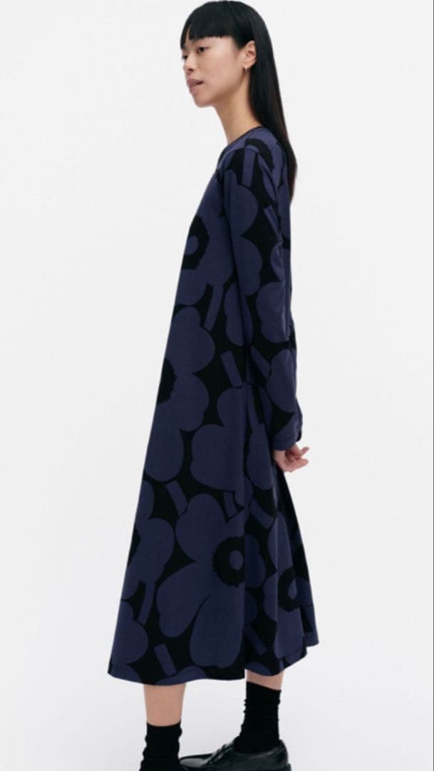 【新品】マリメッコLehtokieloウニッコワンピース Lネイビー×ブラック