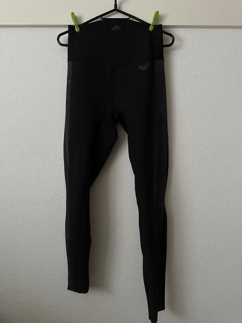 【新品・未使用】ROXY ウォータージャケット2mm/パンツ1mm サイズL