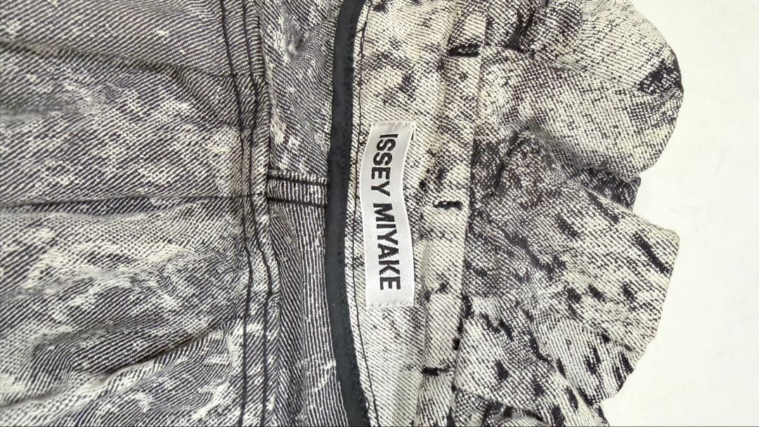 イッセイミヤケ　デニムコート　サイズ2