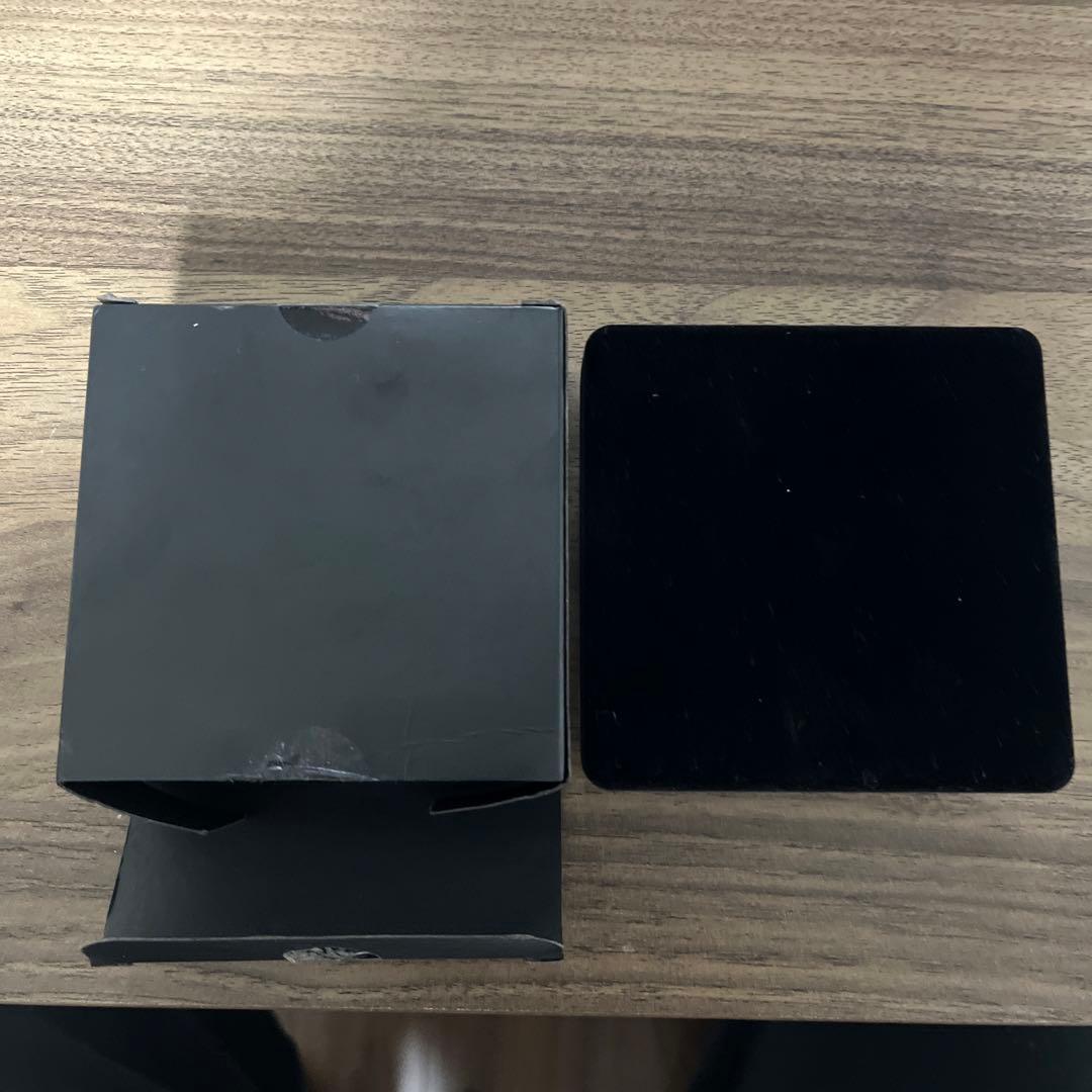 Anniv.Uwブローチ