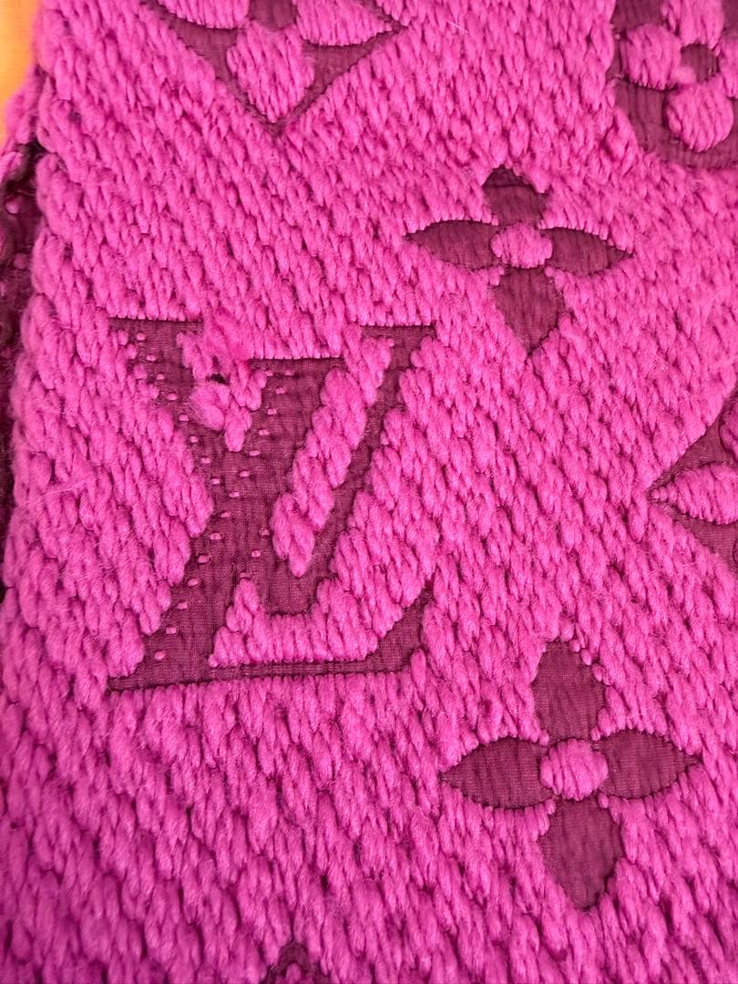 Louis Vuitton バーガンディ マフラー