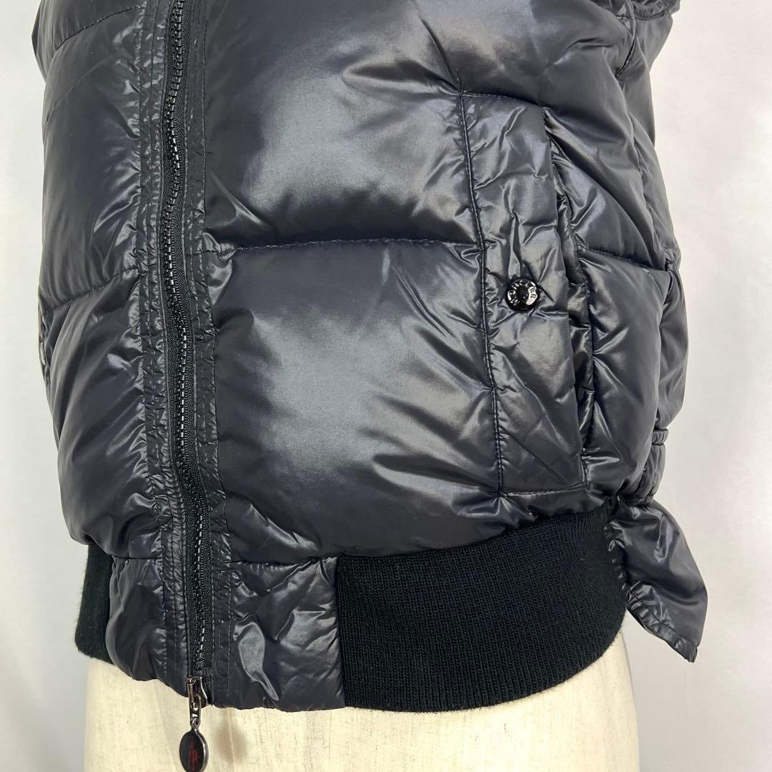 『美品』MONCLER モンクレール ビックロゴ ダウンベスト Sサイズ相当