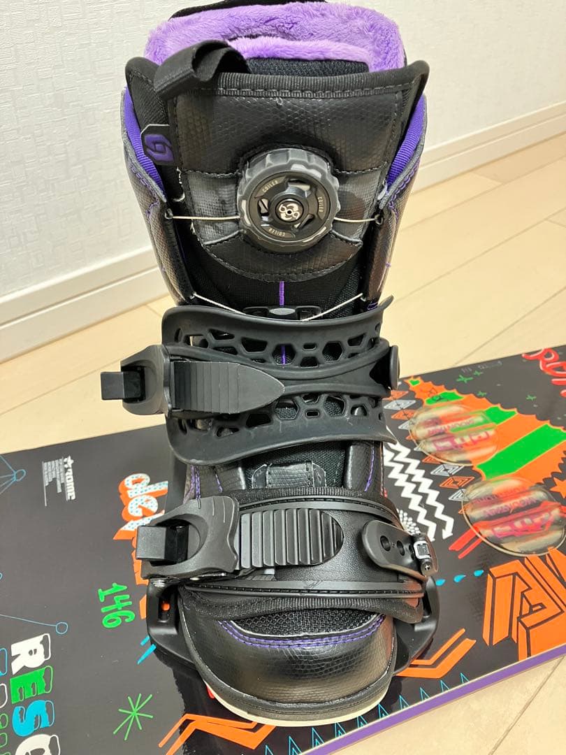 146cm スノーボードとビンディングとブーツの 3点セット ！ 大阪手渡可