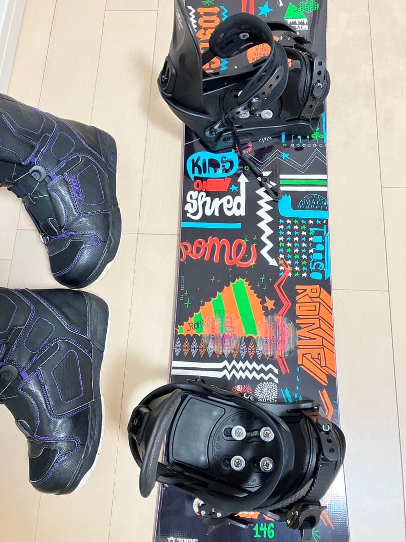 146cm スノーボードとビンディングとブーツの 3点セット ！ 大阪手渡可