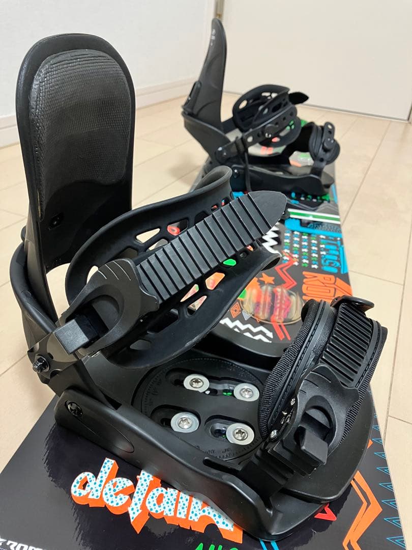 146cm スノーボードとビンディングとブーツの 3点セット ！ 大阪手渡可