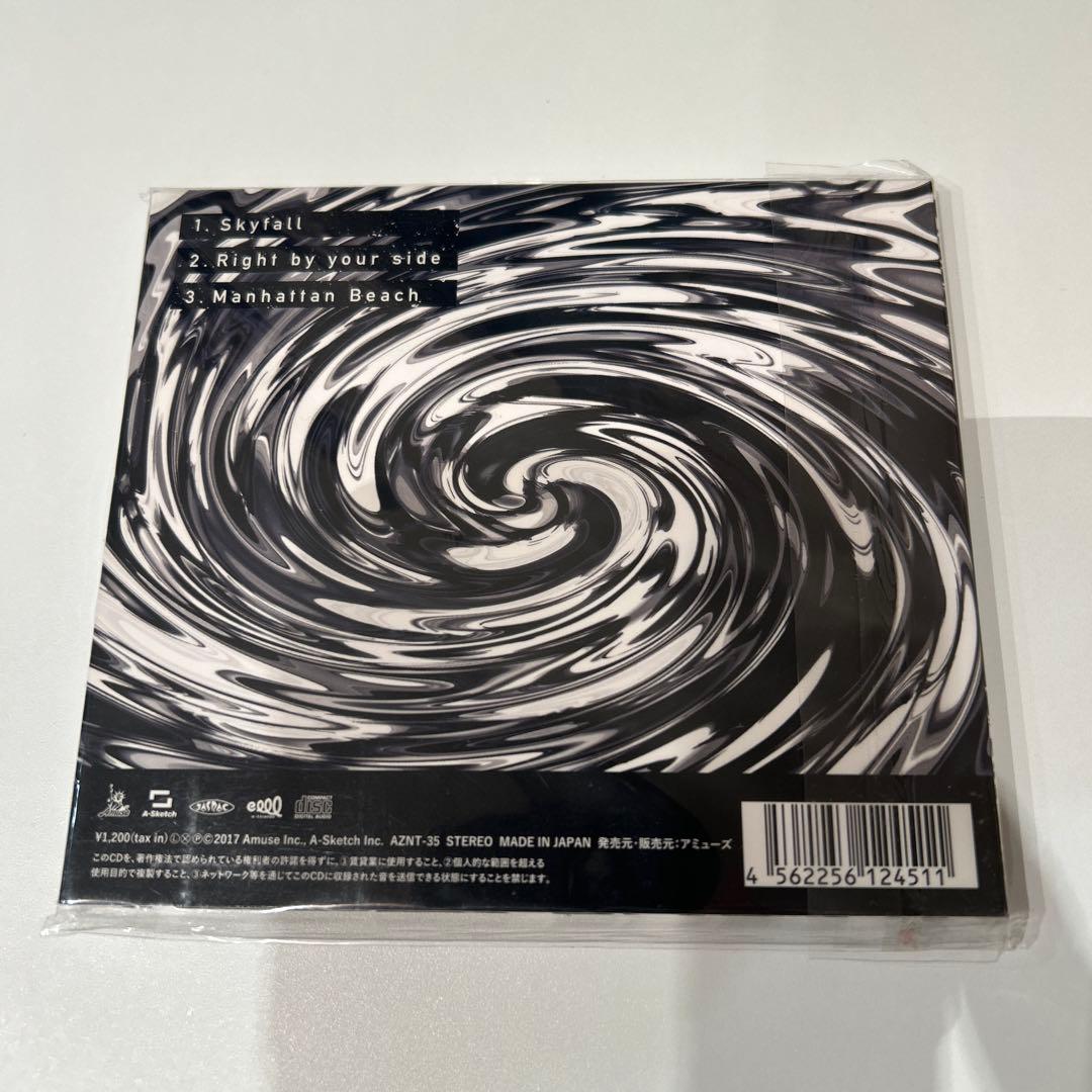 正規品 ONE OK ROCK Skyfall