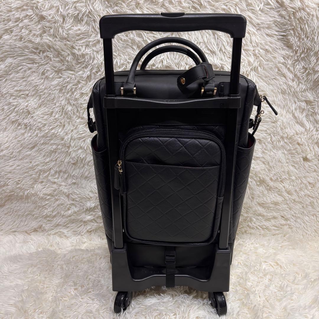 くぅ様向け【未使用級】スワニー　ダイヤキルト型押し　キャリートート