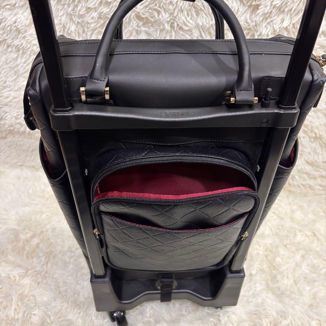 くぅ様向け【未使用級】スワニー　ダイヤキルト型押し　キャリートート