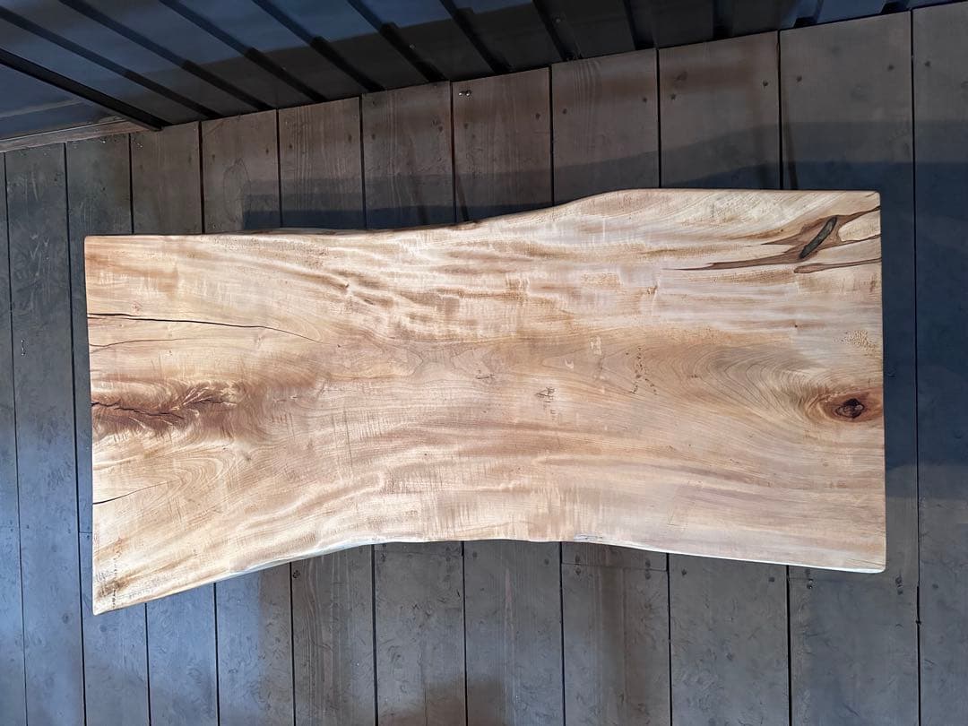 【送料無料】栃　トチ　一枚板テーブル　店舗什器　ローテーブル　アイアン脚　一点物