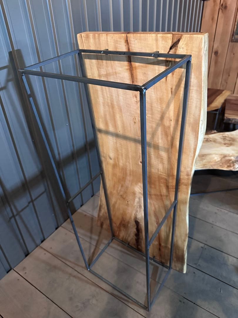 【送料無料】栃　トチ　一枚板テーブル　店舗什器　ローテーブル　アイアン脚　一点物