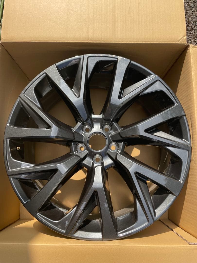 クラウンエステート　1本のみ純正アルミホイール　キャップ無し21インチ