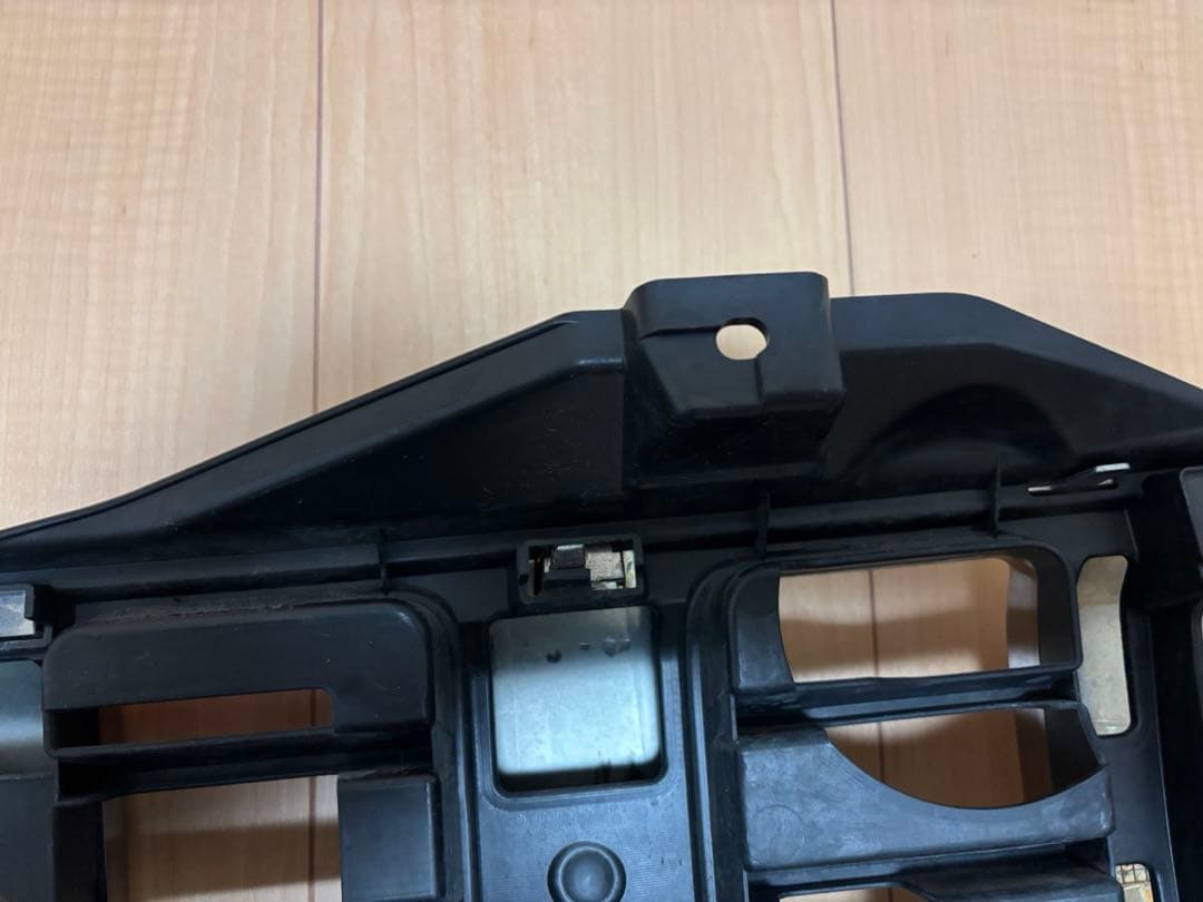 JB23 ジムニーランドベンチャー純正グリル　10型