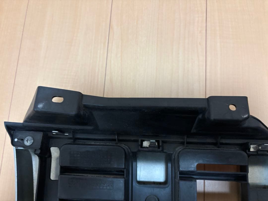 JB23 ジムニーランドベンチャー純正グリル　10型