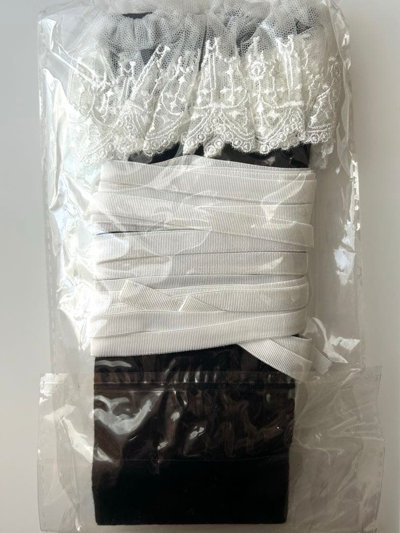 Moi-meme-Moitie クロスアーチレースリボンオーバーニー 黒×白