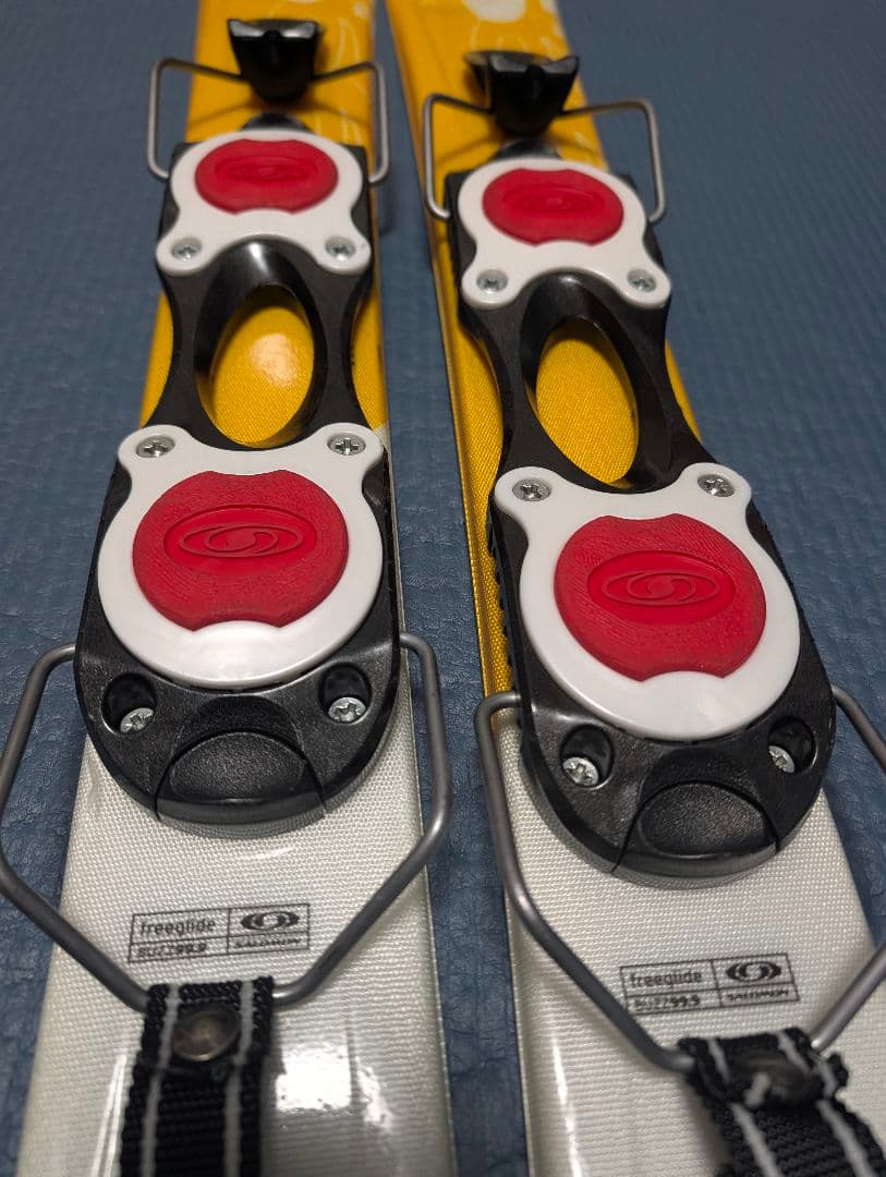 SALOMONショートスキー 99㌢　イエロー✕ホワイト　 バインディング付き