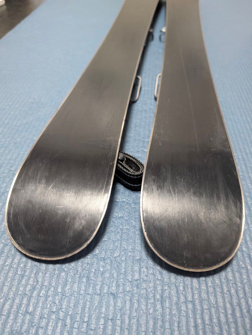 SALOMONショートスキー 99㌢　イエロー✕ホワイト　 バインディング付き