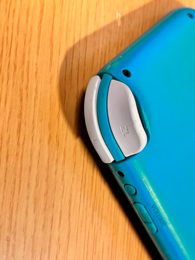 優良品 Nintendo Switch Lite ターコイズ 箱付き