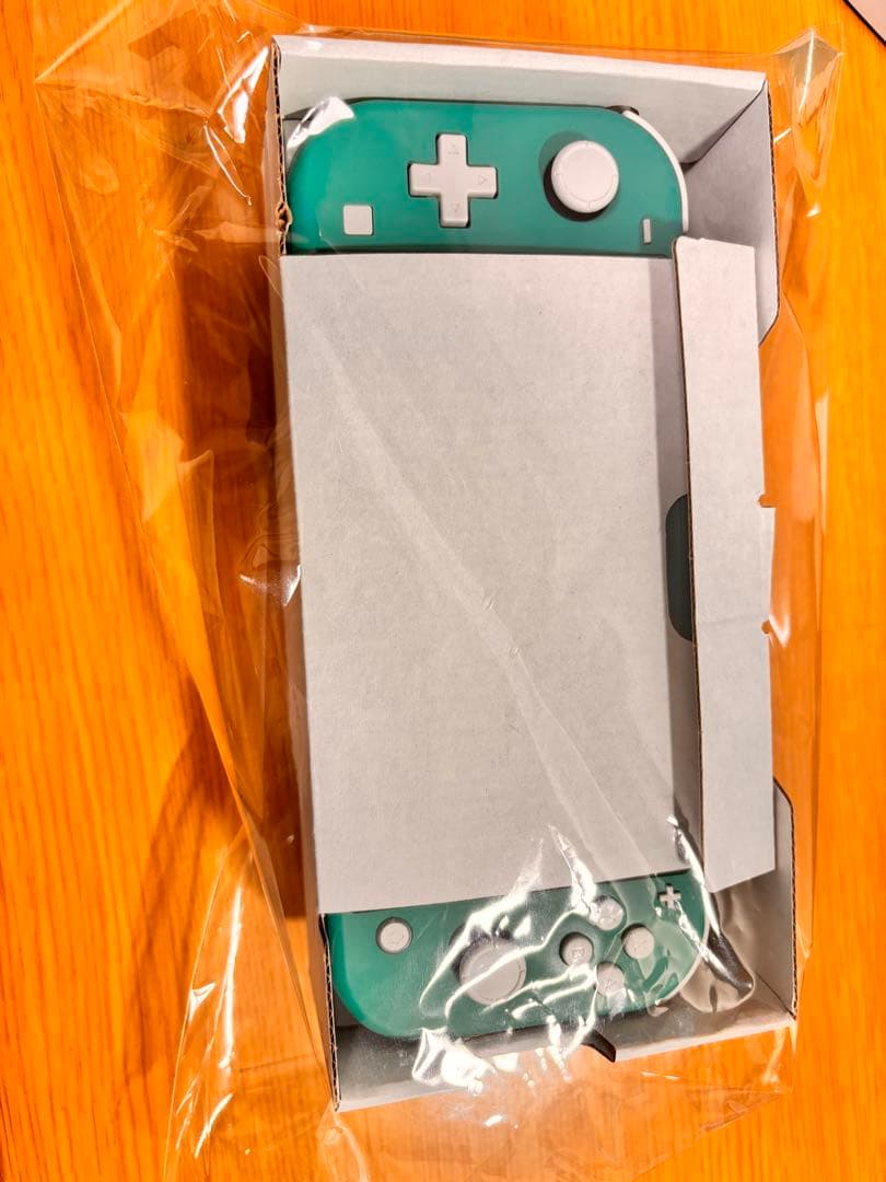 優良品 Nintendo Switch Lite ターコイズ 箱付き
