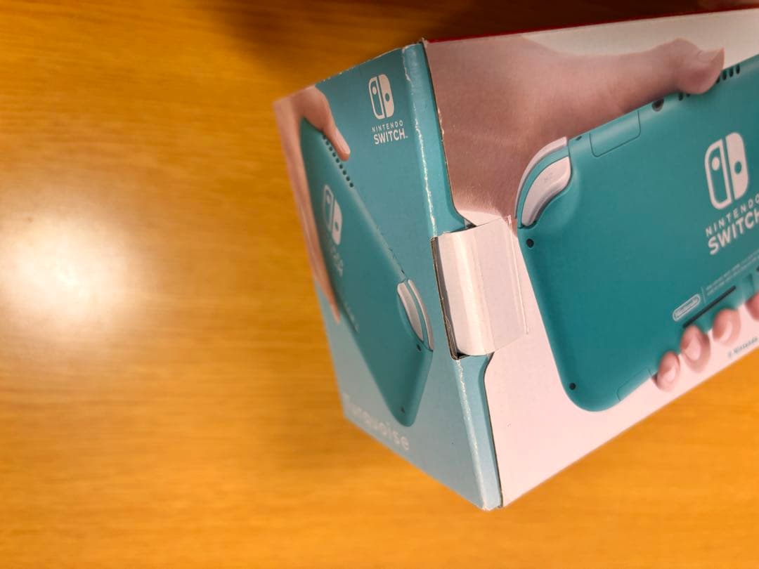 優良品 Nintendo Switch Lite ターコイズ 箱付き