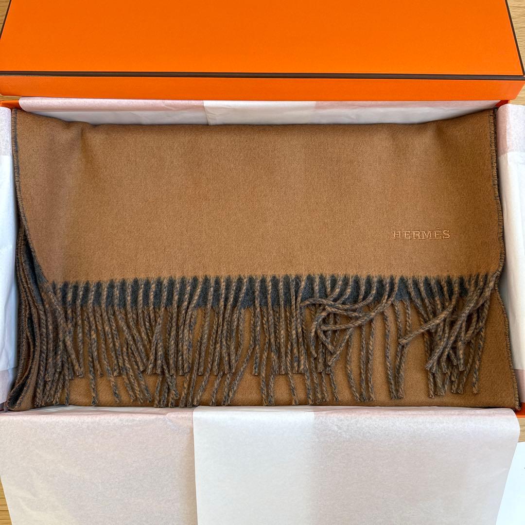 【25年12月購入】HERMES エルメス　カシミヤマフラー 《レクトヴェルソ》