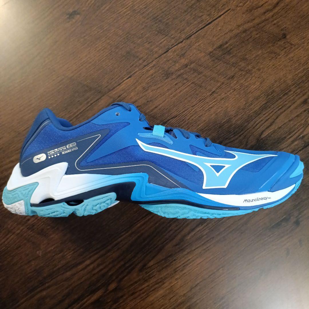 ミズノ ウエーブライトニング Z8 バレーボールシューズ　30.5cm