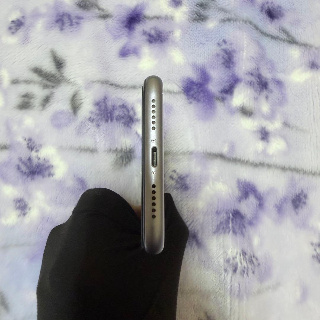 iPhone 11 64GB SIMフリー 背面割れ 動作確認済み