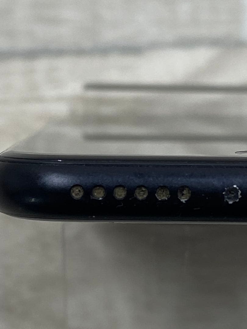 iPhone SE 第二世代 64GB SIMロック無し ブラック