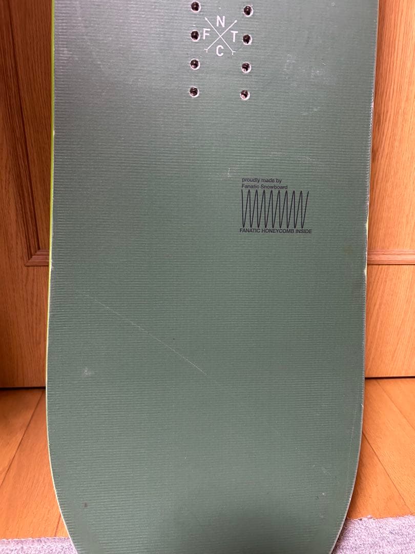 FNTC TNTC 150 スノーボード