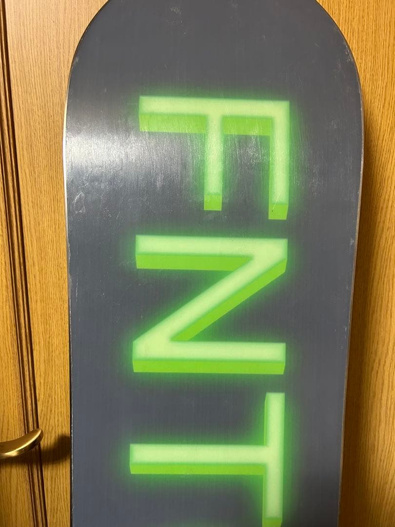 FNTC TNTC 150 スノーボード