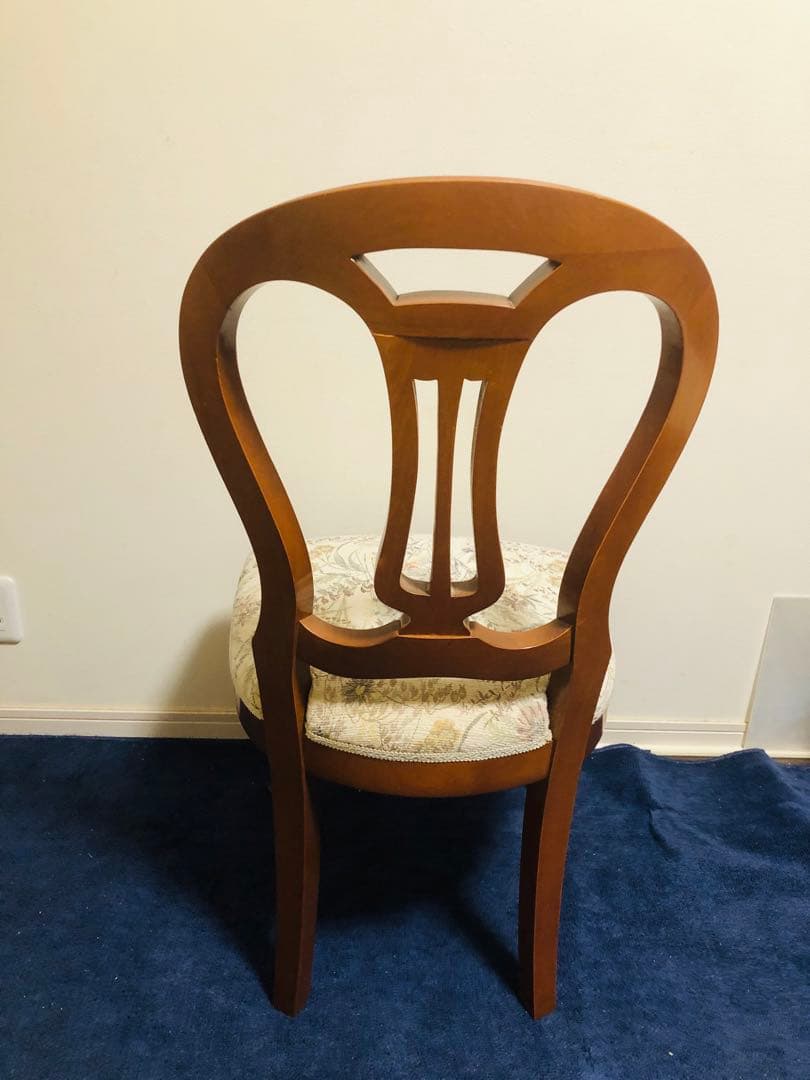 アンティーク　木製ダイニングチェア 花柄　①