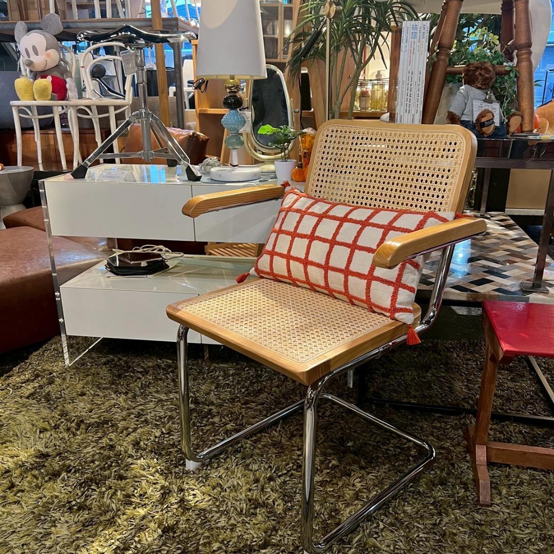 チェスカ チェア リプロダクト アーム付き ダイニングチェア ラタン モダン