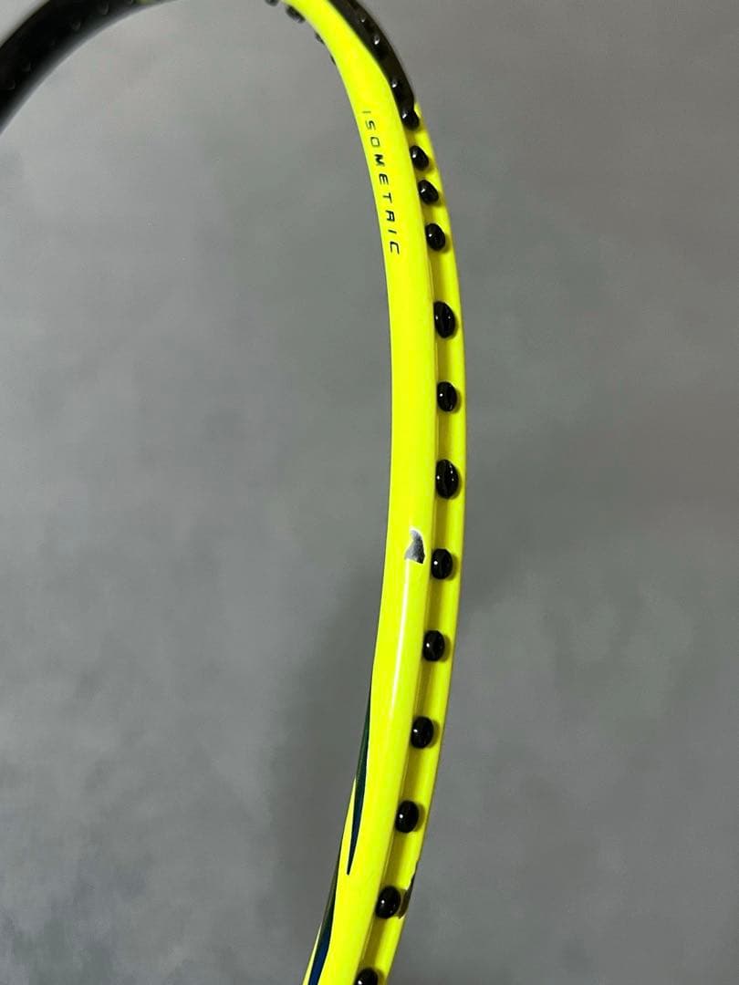 アストロクス77バドミントンラケット / ASTROX 77 4U