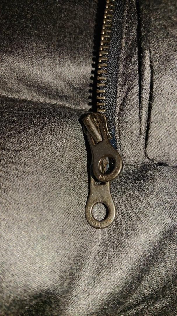 新品未使用 DUVETICA  レディース ダウンベスト 40 グレー