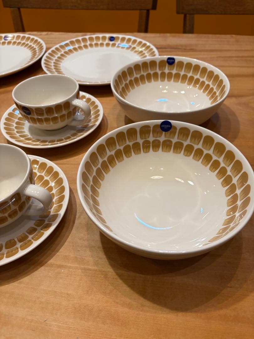 ARABIA トゥオキオ　ベージュ　食器10点セット