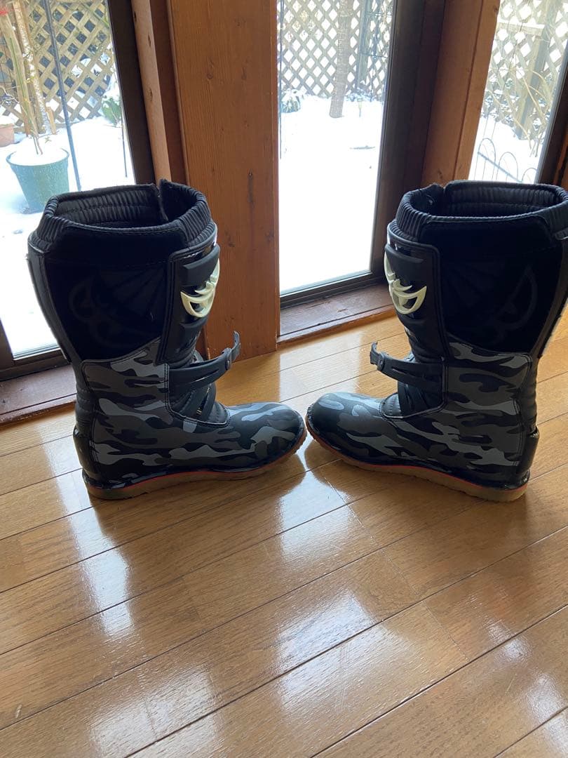 ベリックトライアルブーツ美品　26センチ程度