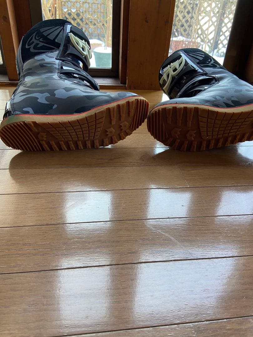 ベリックトライアルブーツ美品　26センチ程度