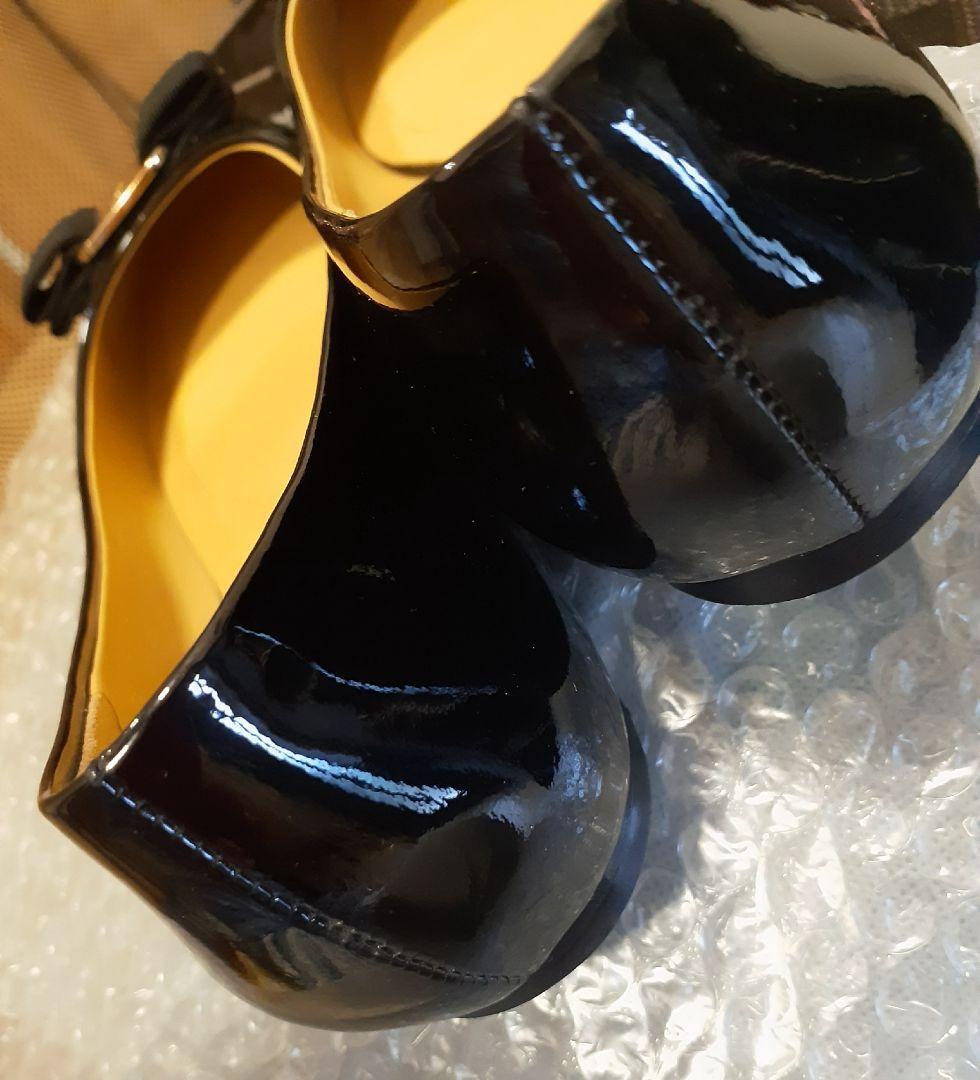 美品 ７D フラットフェラガモ パンプス 黒