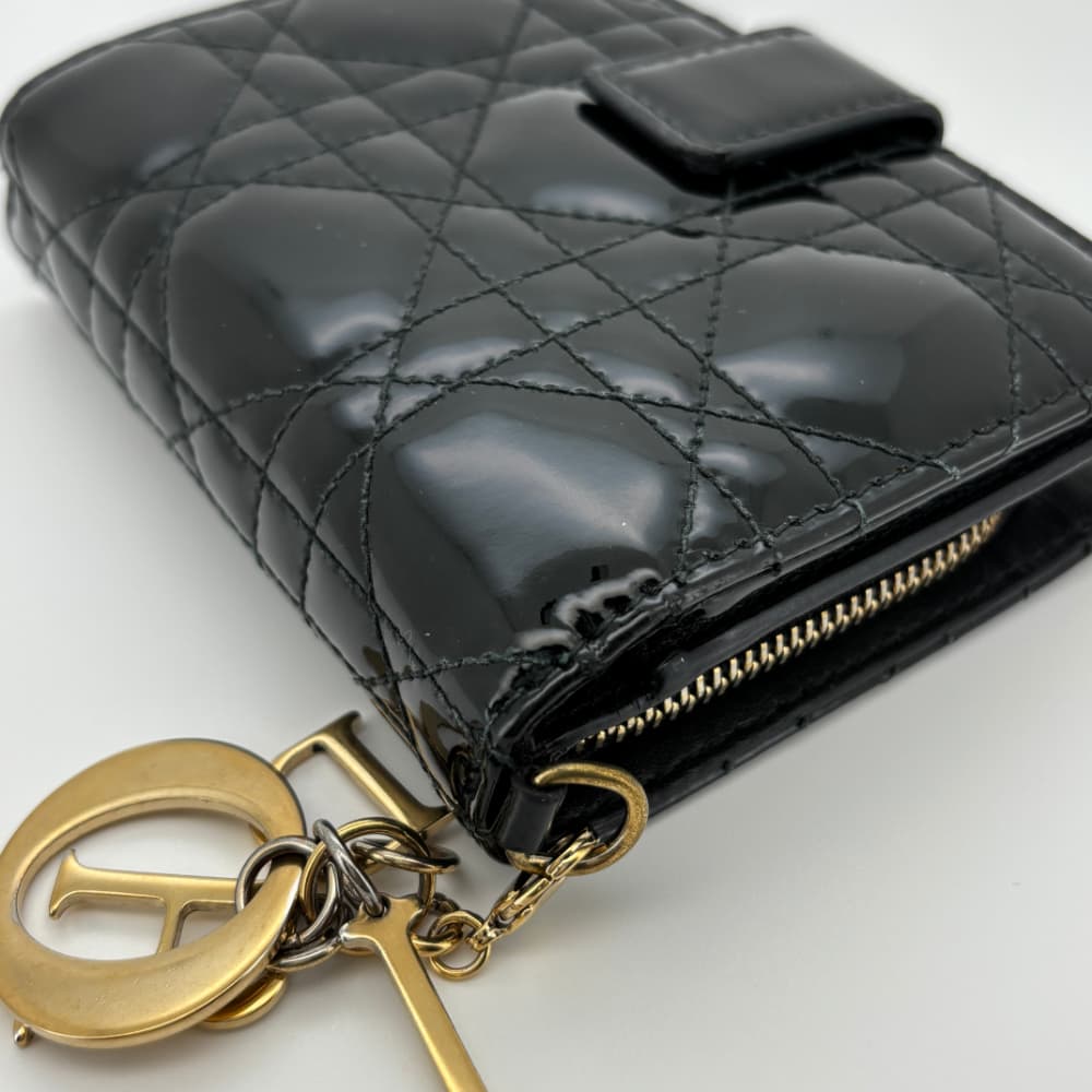 美品 Diorカナージュ 二つ折り財布 レディディオール ブラック エナメル 黒