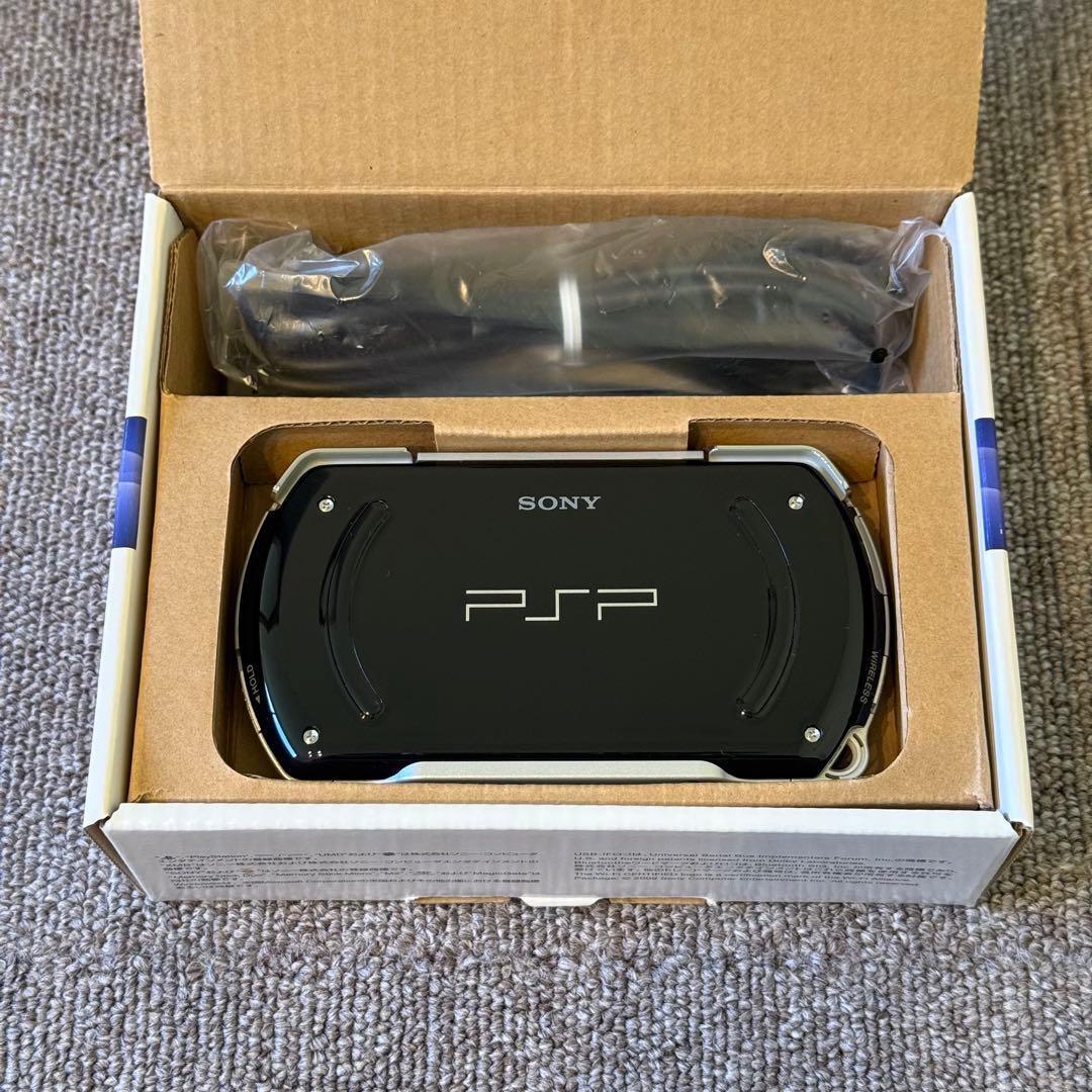 【ほぼ未使用】PSP go PSP-N1000 PB ピアノブラック 箱付き