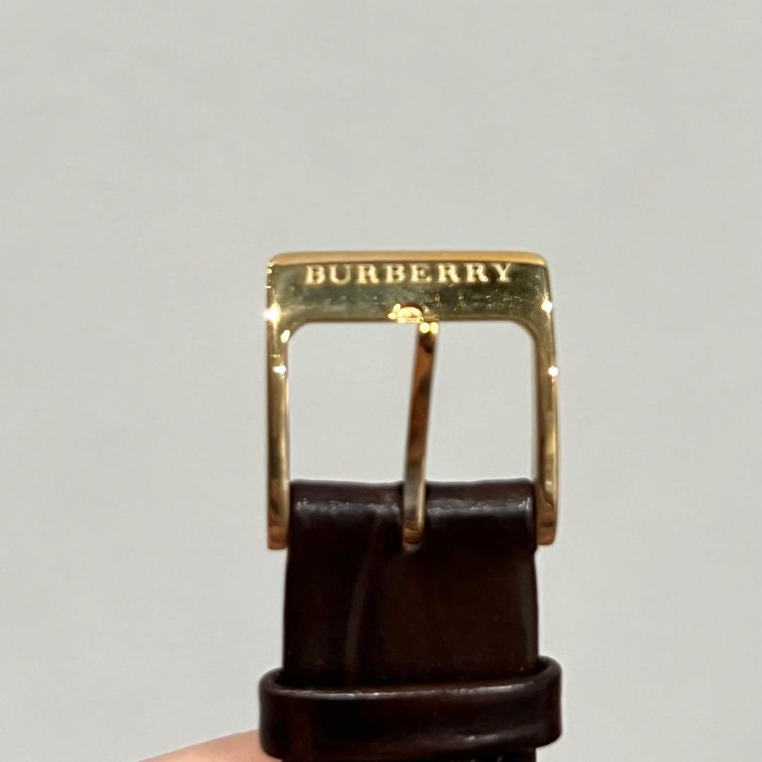 未使用 BURBERRY 腕時計 ゴールドケース ブラウンベルト