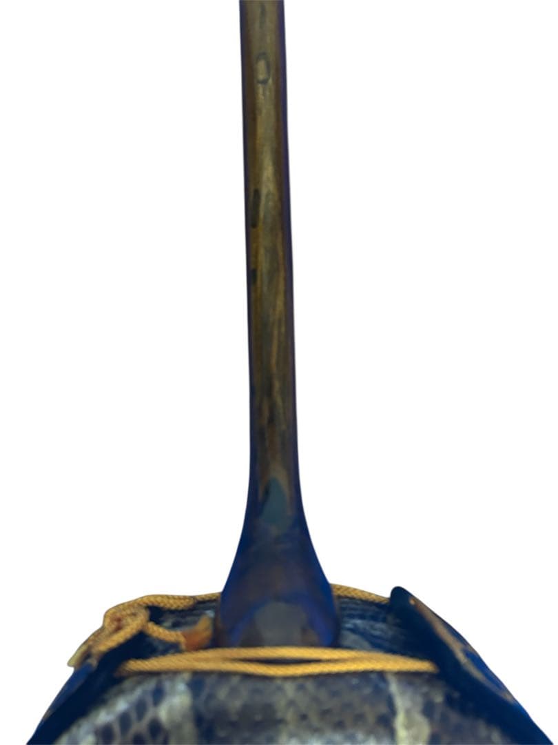 六線　琉球　 沖縄三線 蛇皮 民族楽器 破れ補修済み　沖縄伝統楽器　バチ付き