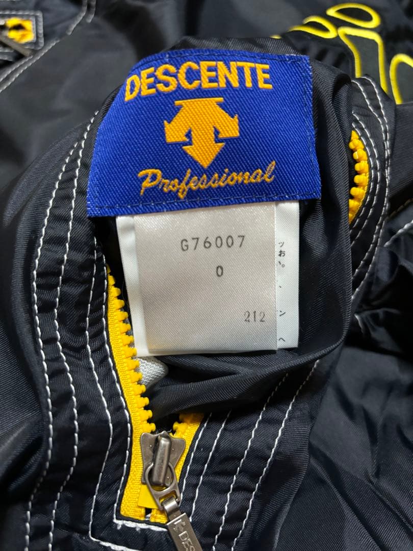 阪神タイガース　デサント　プロコレ　ブルゾン　グランドコート